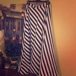 Black & white striped skirt